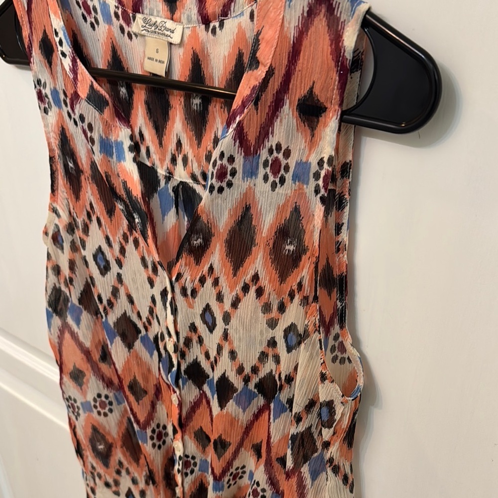 Lucky Brand Tie Front Blouse. Patterned. Size S. - Picture 4 of 7